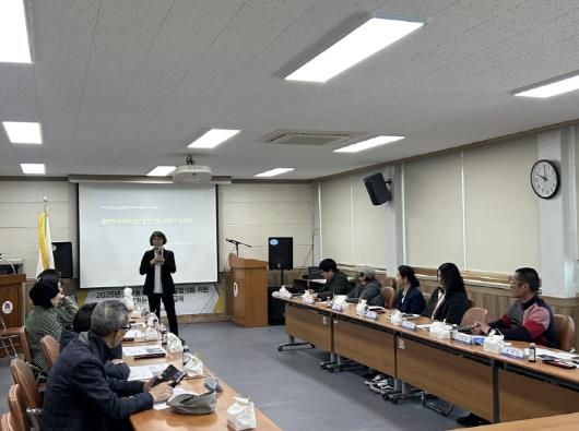 안성시지역사회보장협의체, 15개 읍면동 지역사회보장협의체 대상 찾아가는 복지리더교육 추진 및 활동수첩 배포