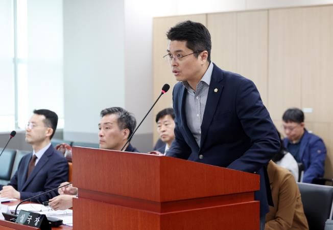 경기도의회 이재영 의원, 대표발의한 경기도 전통시장 및 상점가 육성을 위한 조례 일부개정조례안 상임위 통과!