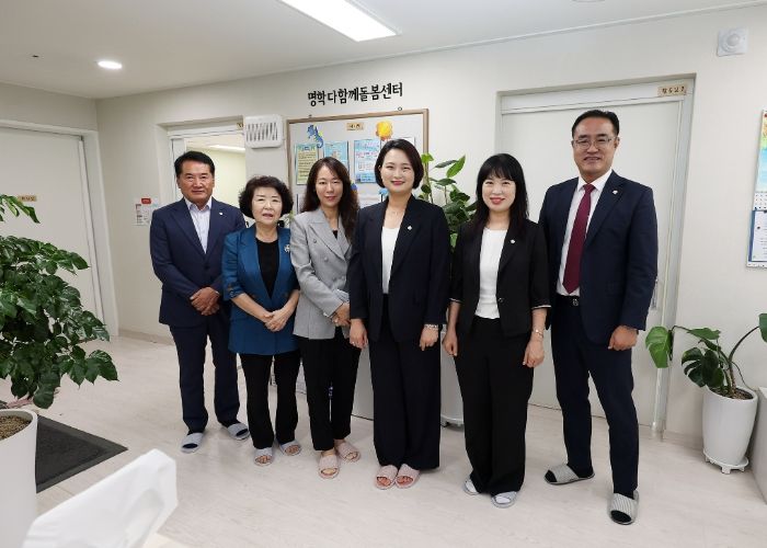 안양시의회 보사환경위원회, 명학다함께돌봄센터 현장 방문