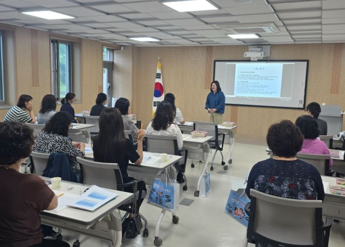 연천교육지원청, 초등보육전담사 전문성 높여 초등학생 정서·행동 돌봄 강화