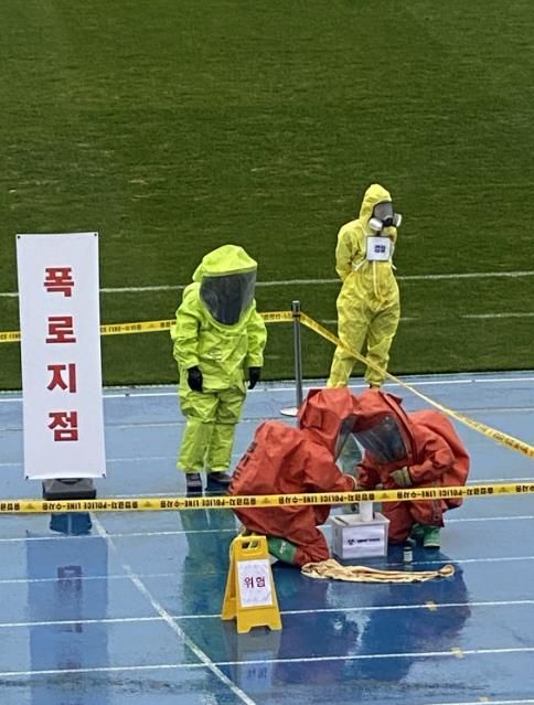 장안구보건소가 생물테러 감염병 대응 훈련을 하고 있다.