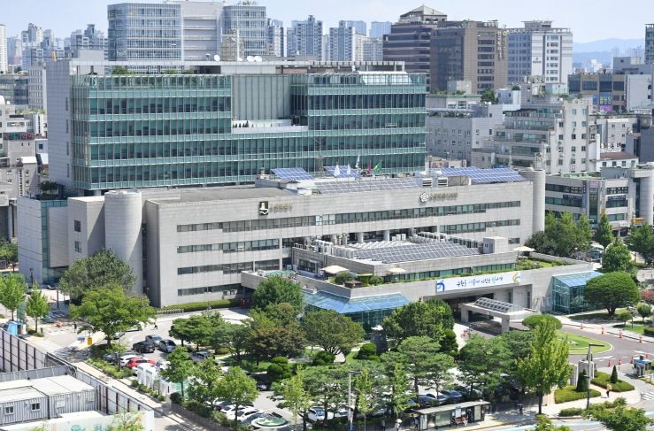 수원시청사 전경