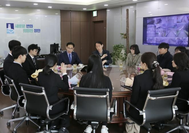 수원시 장안구, 신규 임용자 사령 교부식 개최