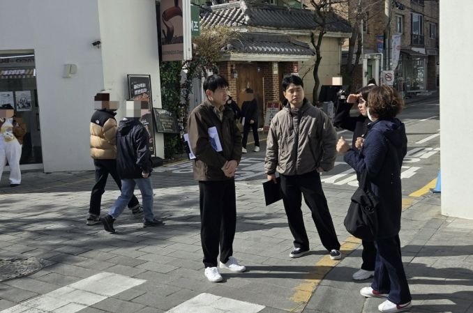 수원시 팔달구 행궁동, 일방통행 지정 위해 팔달경찰서와 '현장 속으로'...안전한 보행 환경 조성 박차